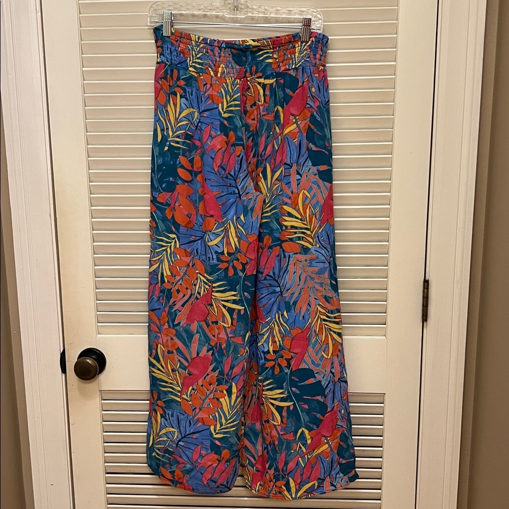 Kona Sol Wide-Leg Pants in Tropical Print, Size Medium, GUC - Picture 9 of 12